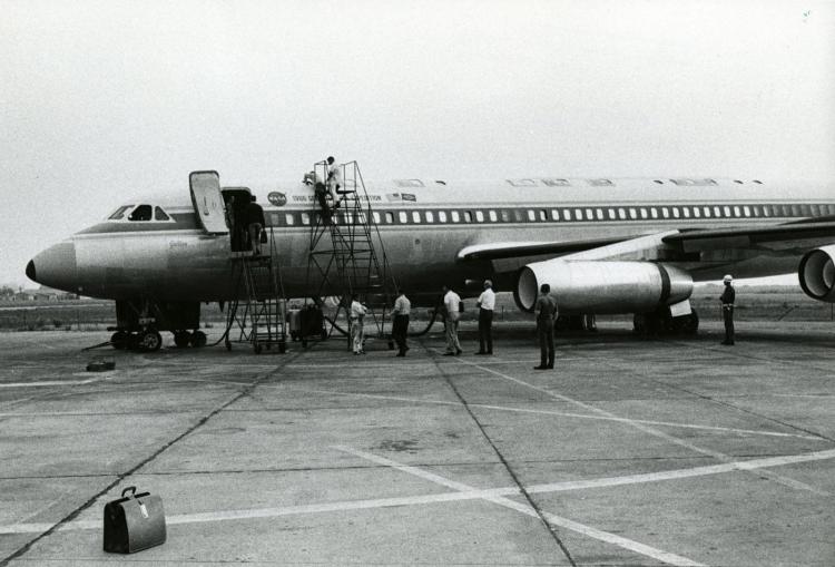 1966: While the coronagraph was deployed on the ground, near-infrared iron line observations were conducted with a new instrument carried by a NASA aircraft based at Porto Alegre, Brazil.